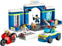 Lego 60370 Police Station Chase 6