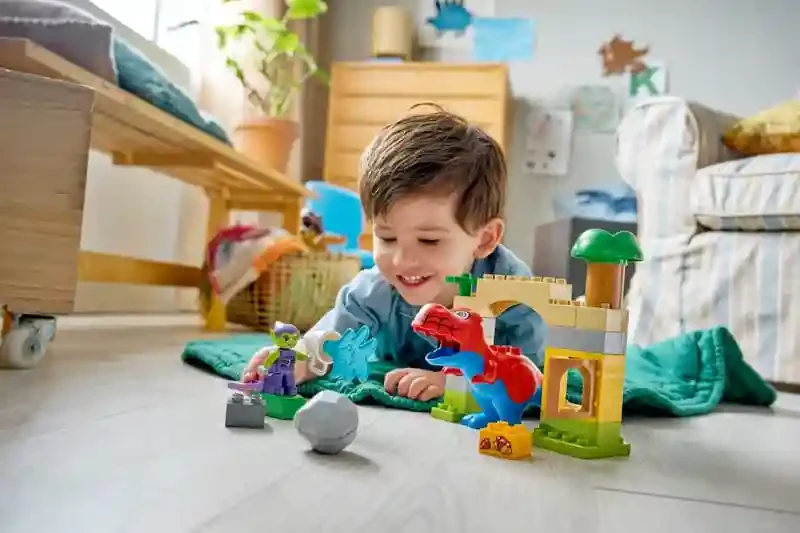Lego 10463 Dinozaurul Spidey-Rex vs Green Goblin 4