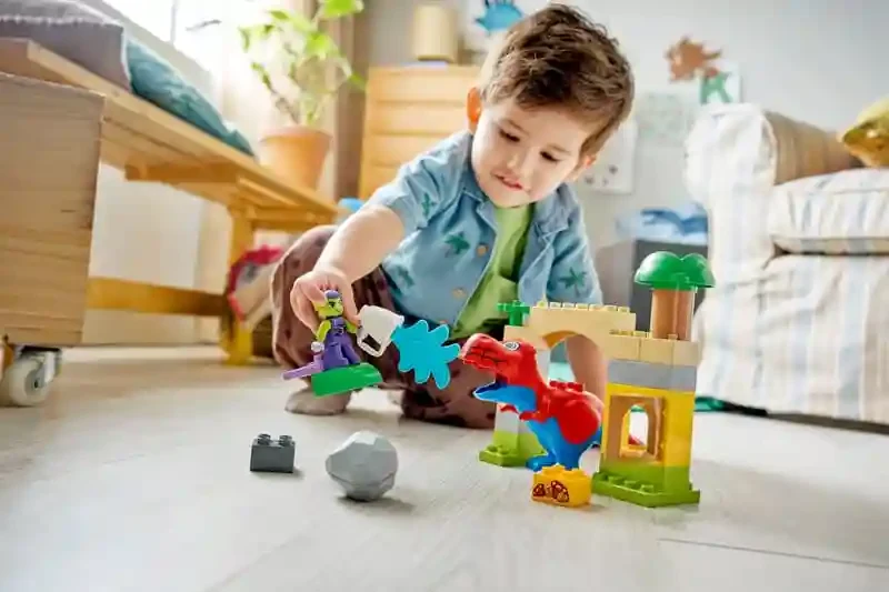 Lego 10463 Dinozaurul Spidey-Rex vs Green Goblin 5